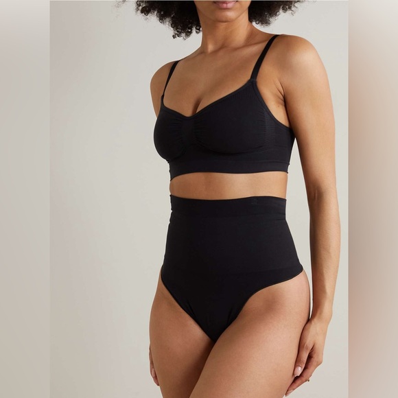 NEW SKIMS Core Control Thong- Onyx (size S) - Picture 1 of 5